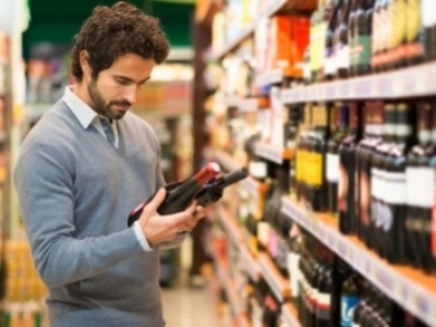 10 conseils pour offrir une bouteille de vin sans s'y connaître